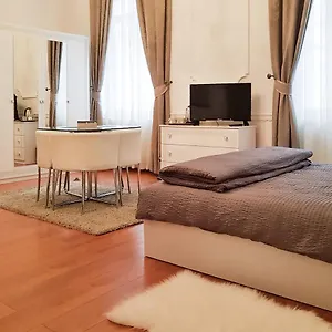 ékszerdoboz A Budai Vár Alatt Appartamento